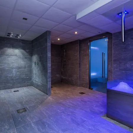 3 Pieces 6 Personnes Confort Mae-4653 Apartment La Plagne